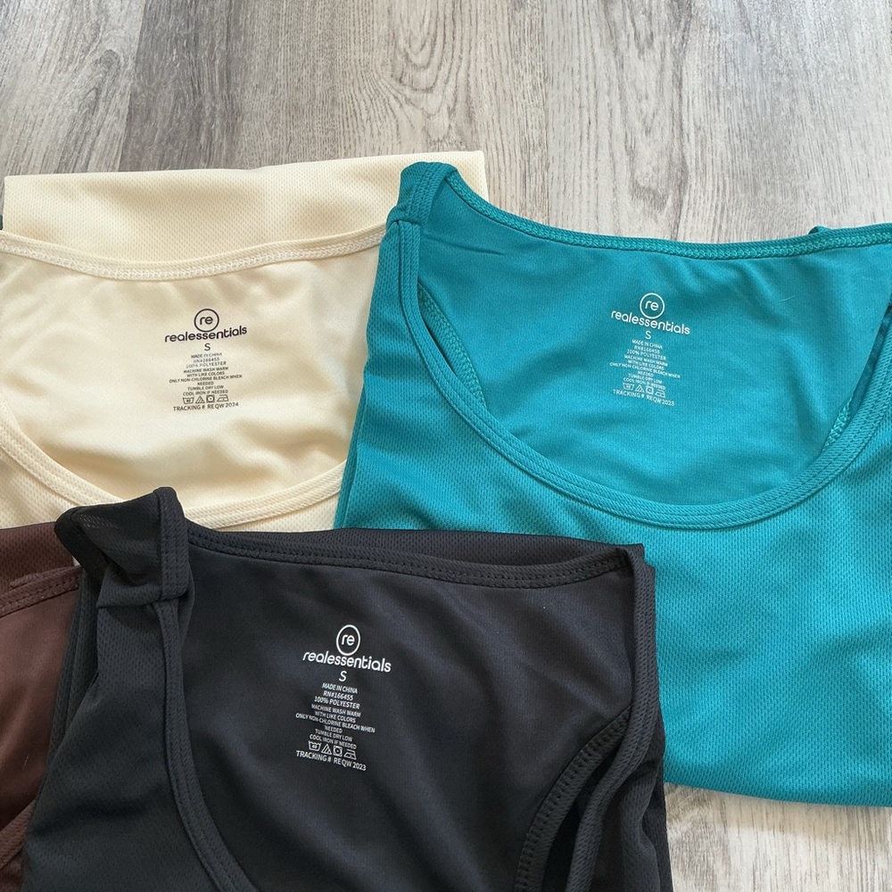 Men's Assorted Color T-Shirts - Picture 2 of 4